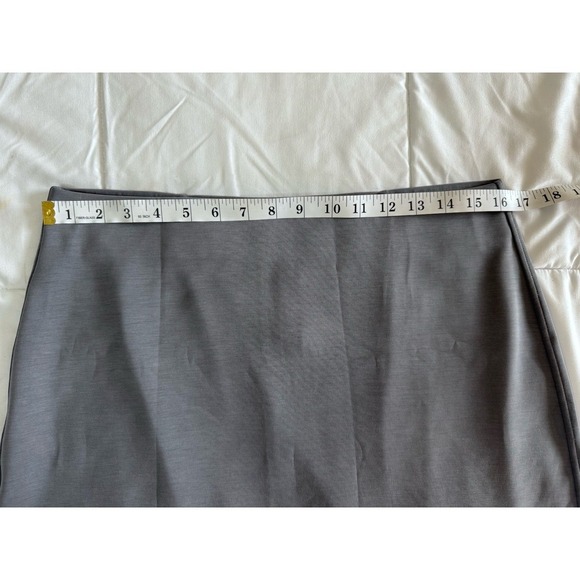 New Lululemon Softstreme High Rise Mini Skirt Size Large Gray $88 MSRP NWT - Picture 6 of 9